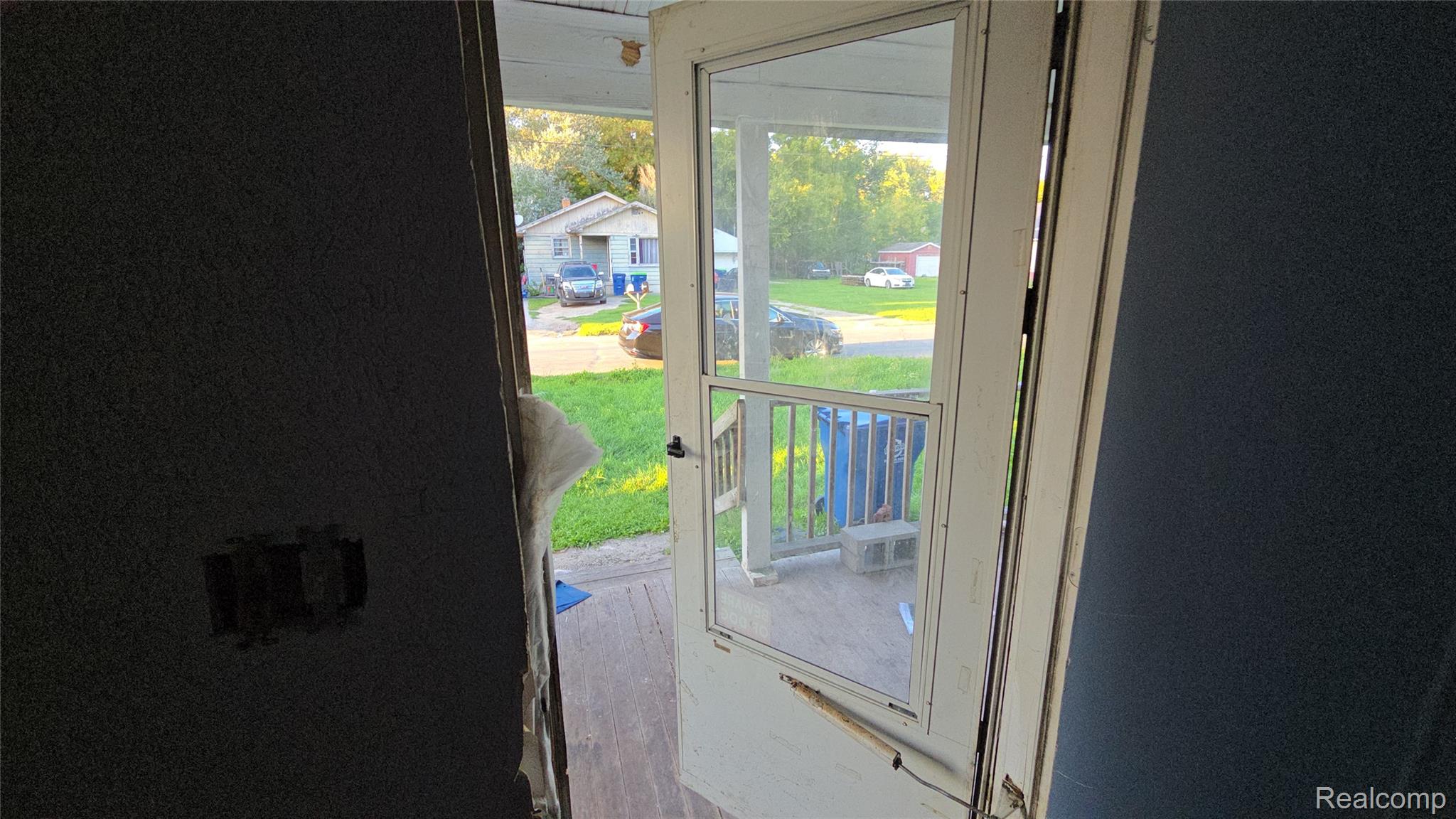 2418 Bewick Street Property Photo 2