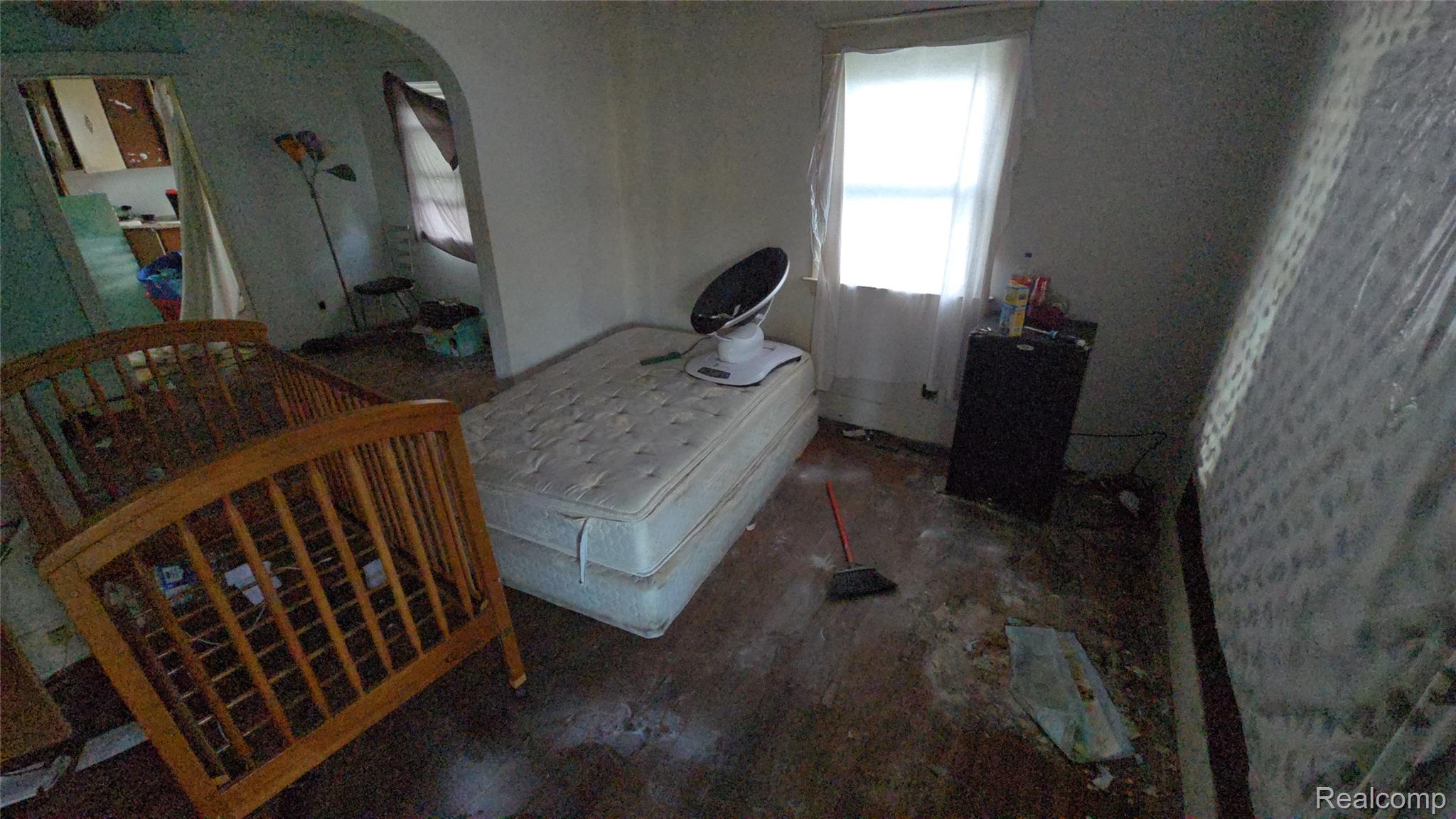 2418 Bewick Street Property Photo 9