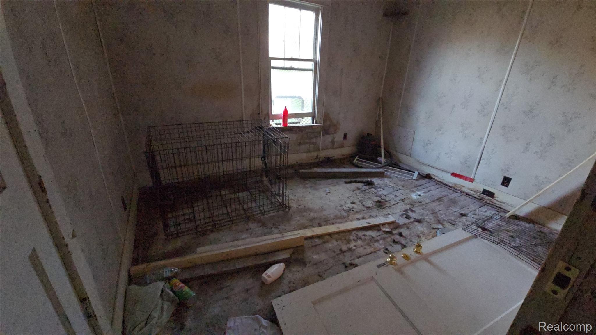 2418 Bewick Street Property Photo 15