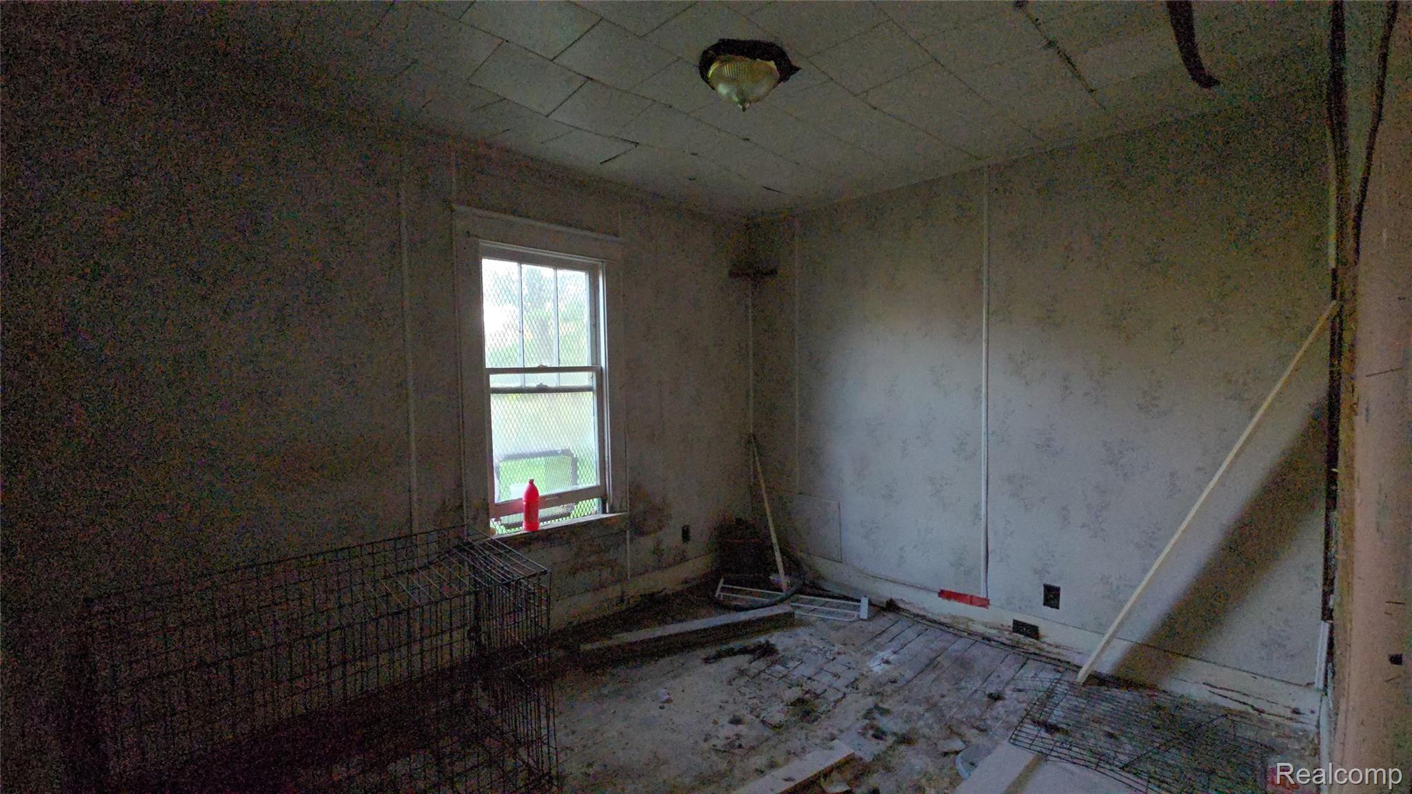 2418 Bewick Street Property Photo 16