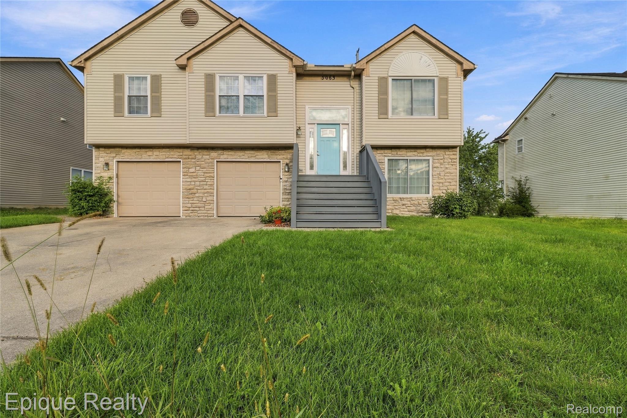 5063 Blue Spruce Drive Property Photo 1