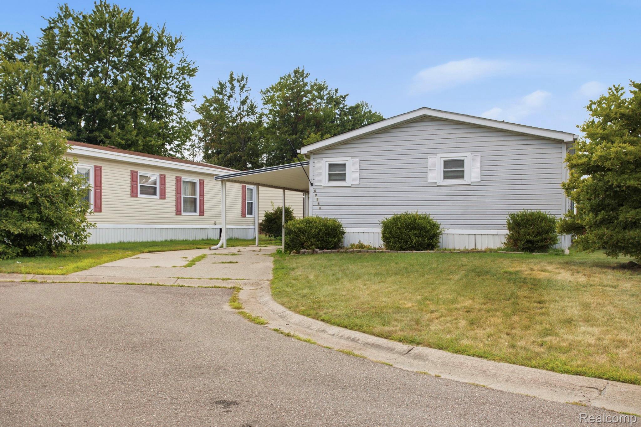 49153 Cranberry Court Property Photo 1