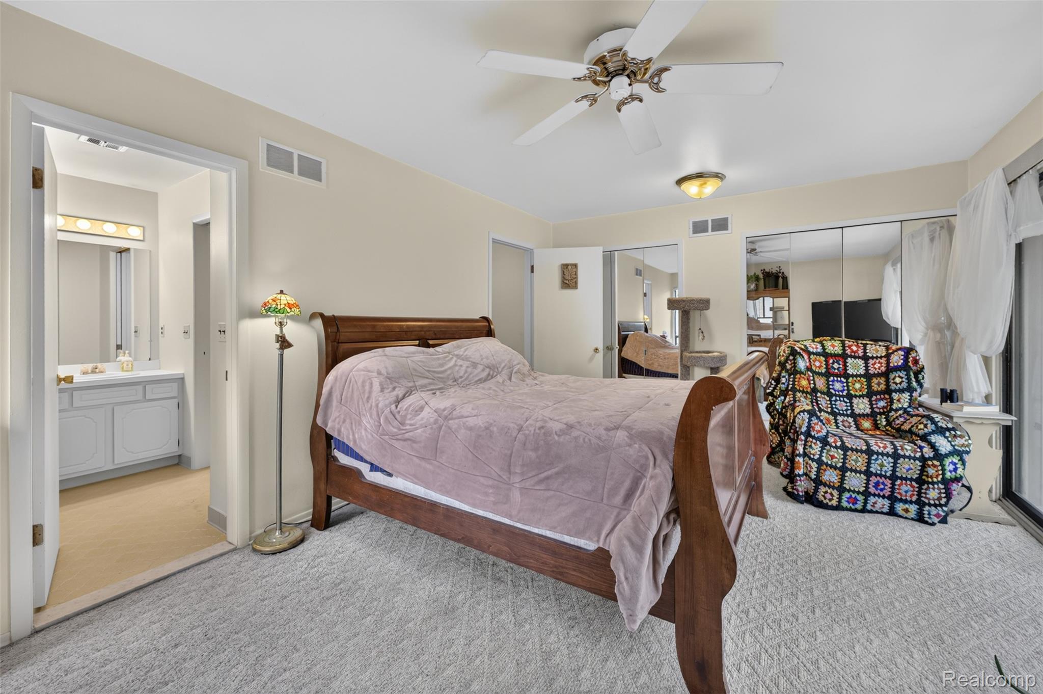 1439 Oakbrook Property Photo 32