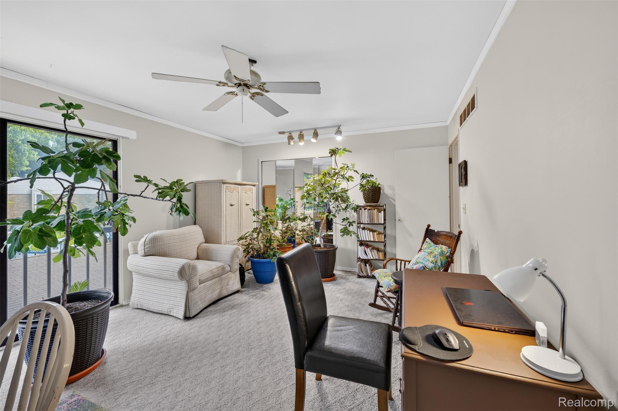 1439 Oakbrook Property Photo 42