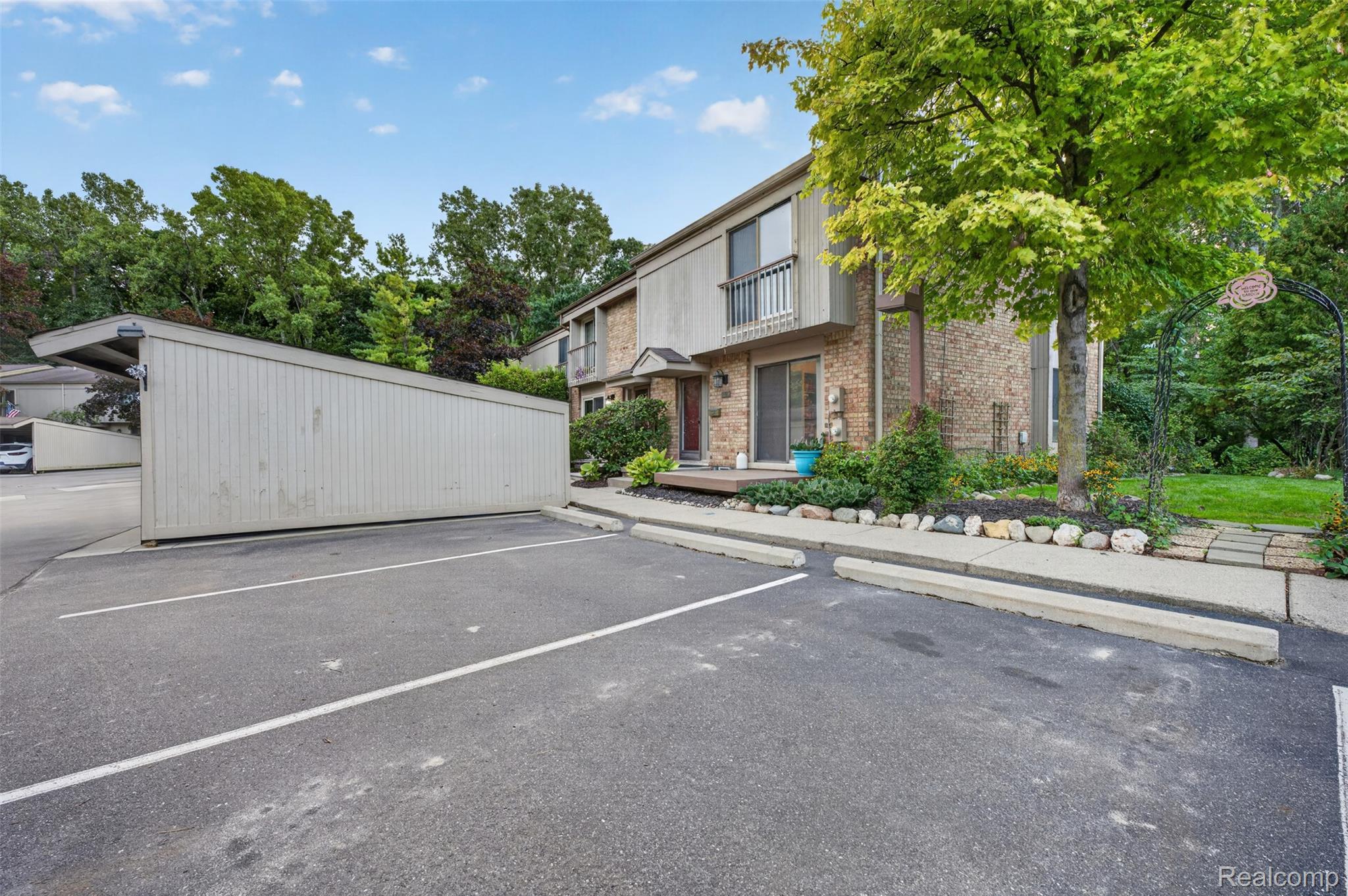 1439 Oakbrook Property Photo 49
