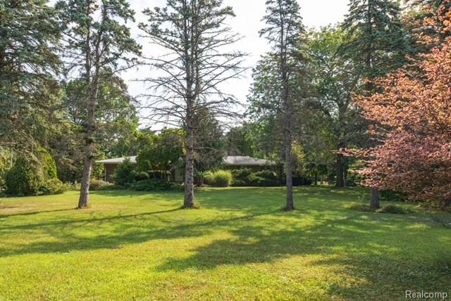 575 S Hemlock Road Property Photo 1