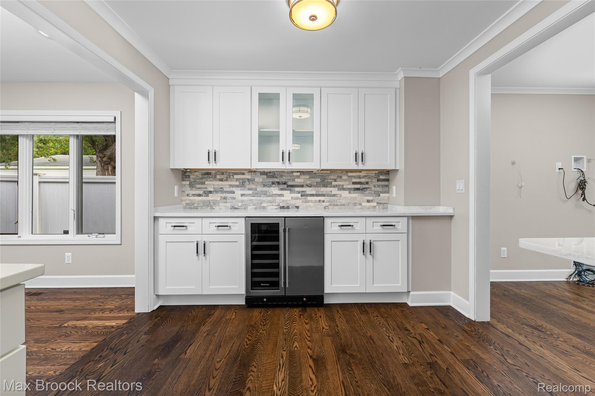 1445 Holland Street Property Photo 5