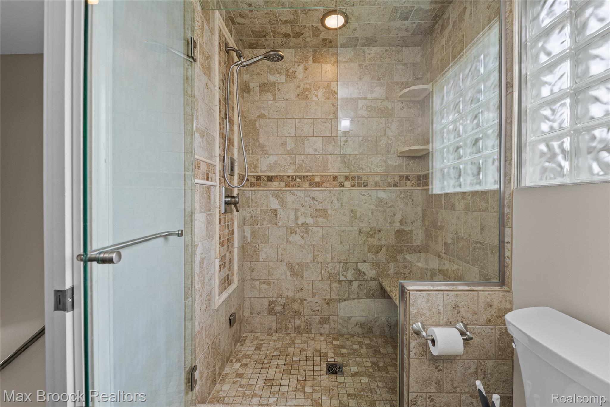 1445 Holland Street Property Photo 13