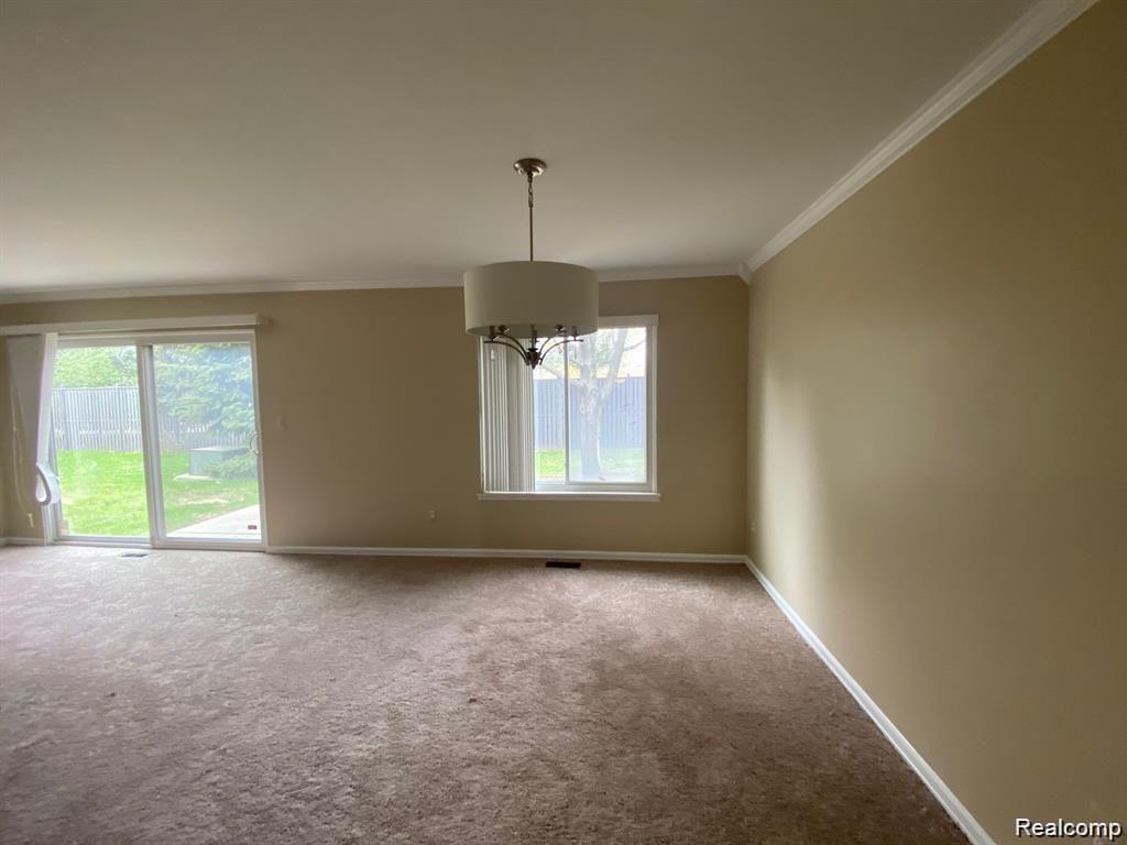 28129 Franklin Road 105 Property Photo 6