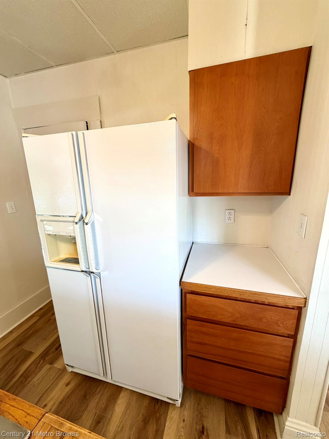 7235 N Genesee Road Property Photo 12