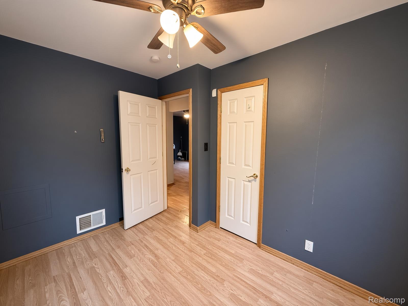 3301 Clairmont Street Property Photo 2