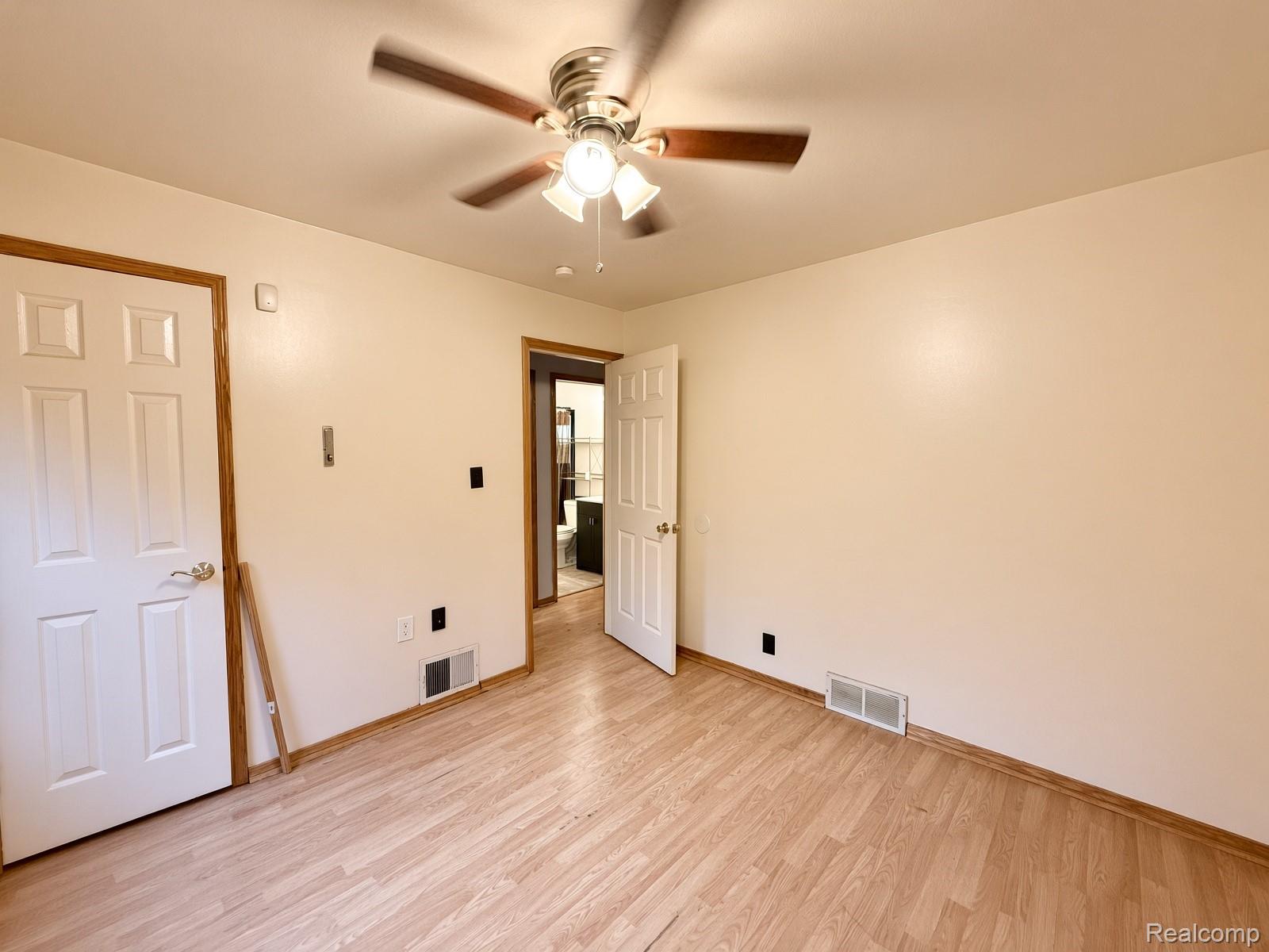 3301 Clairmont Street Property Photo 4