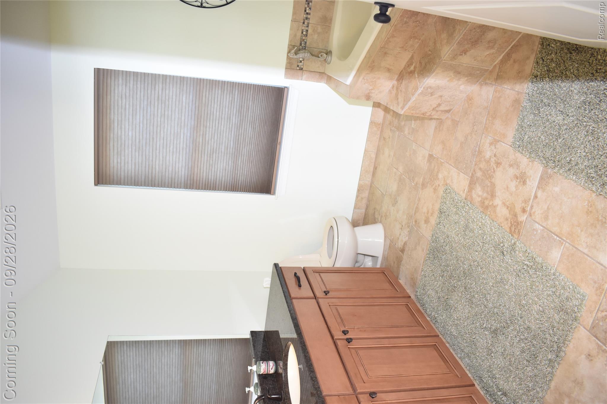 39046 Lakeshore Drive Property Photo 6