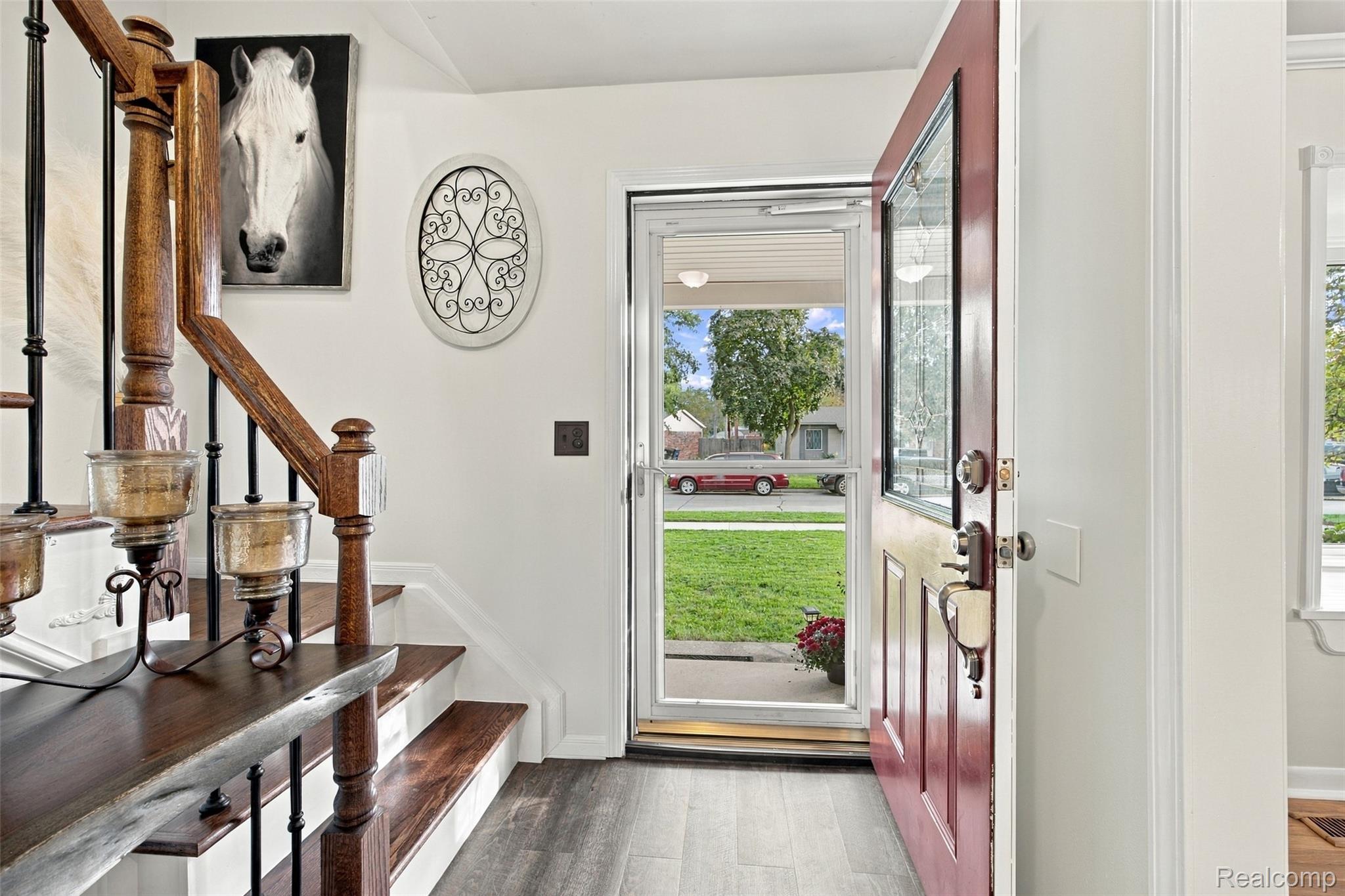 1149 Selma Street Property Photo 5