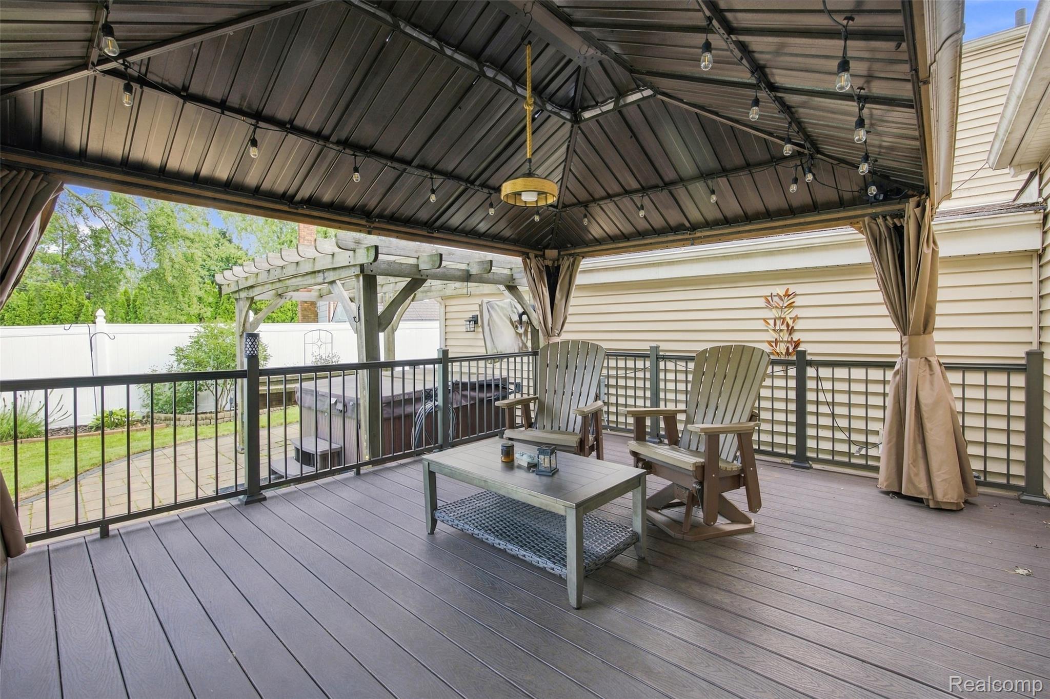 1149 Selma Street Property Photo 37