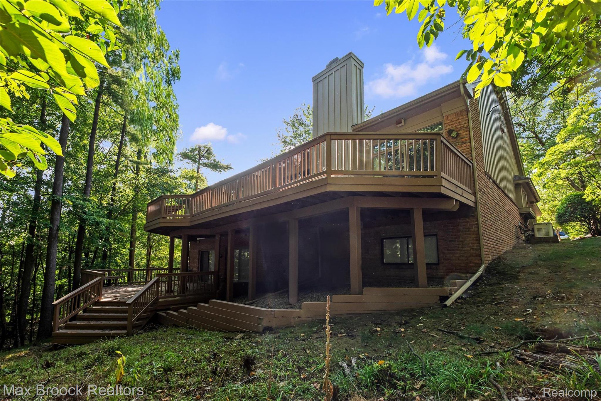 4904 Woodcliff Hill Road Property Photo 48