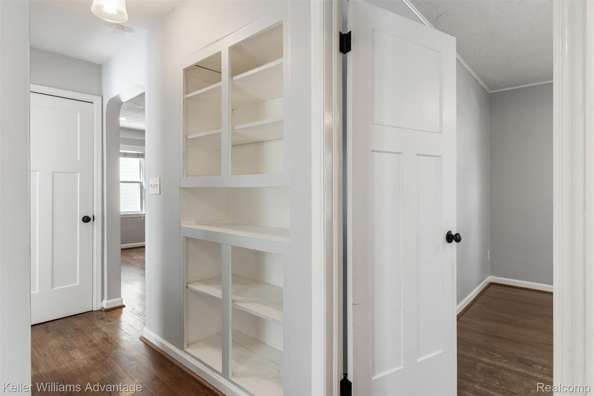 617 S Edgeworth Avenue Property Photo 6