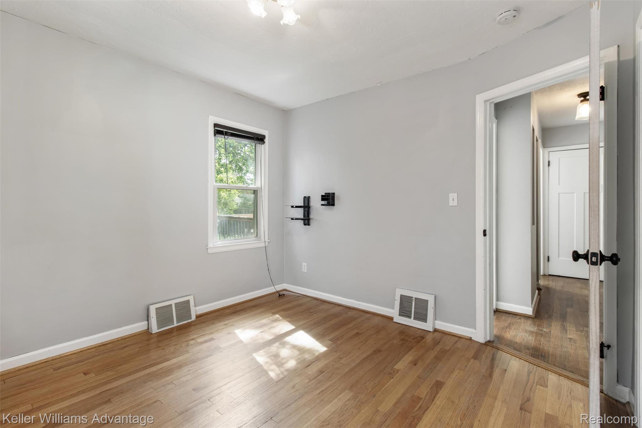 617 S Edgeworth Avenue Property Photo 7