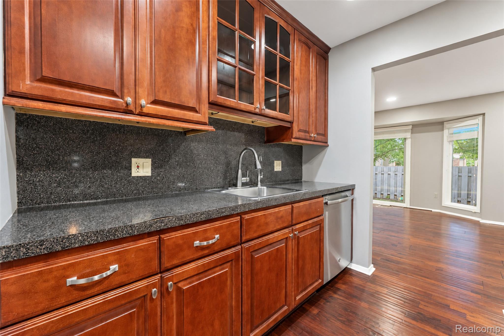 24264 Bashian Drive Property Photo 8
