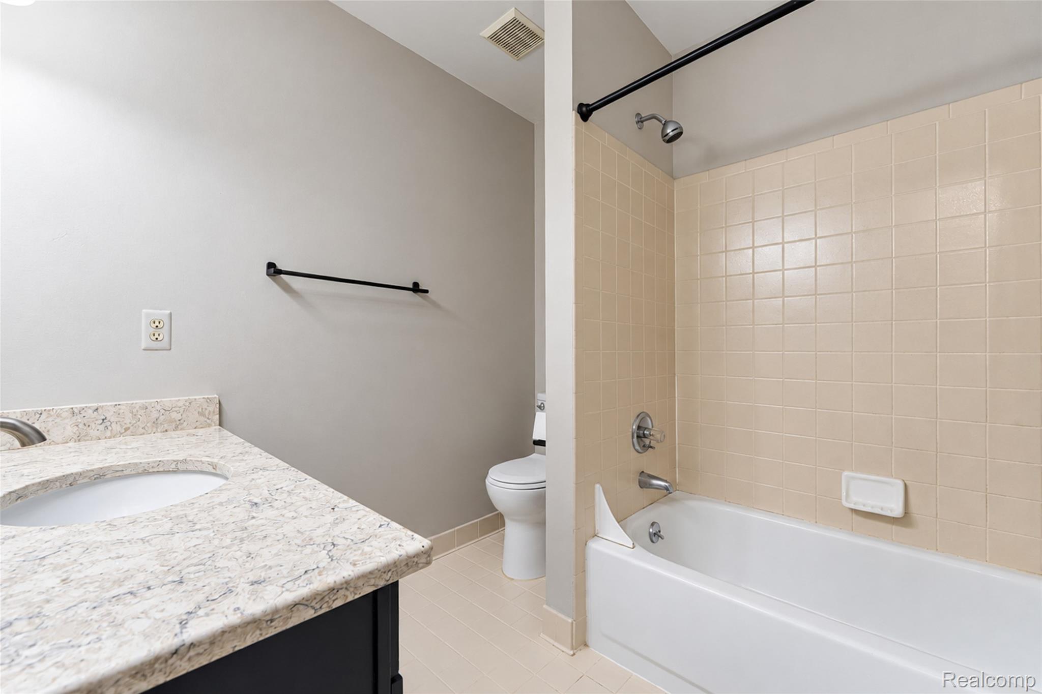 24264 Bashian Drive Property Photo 19