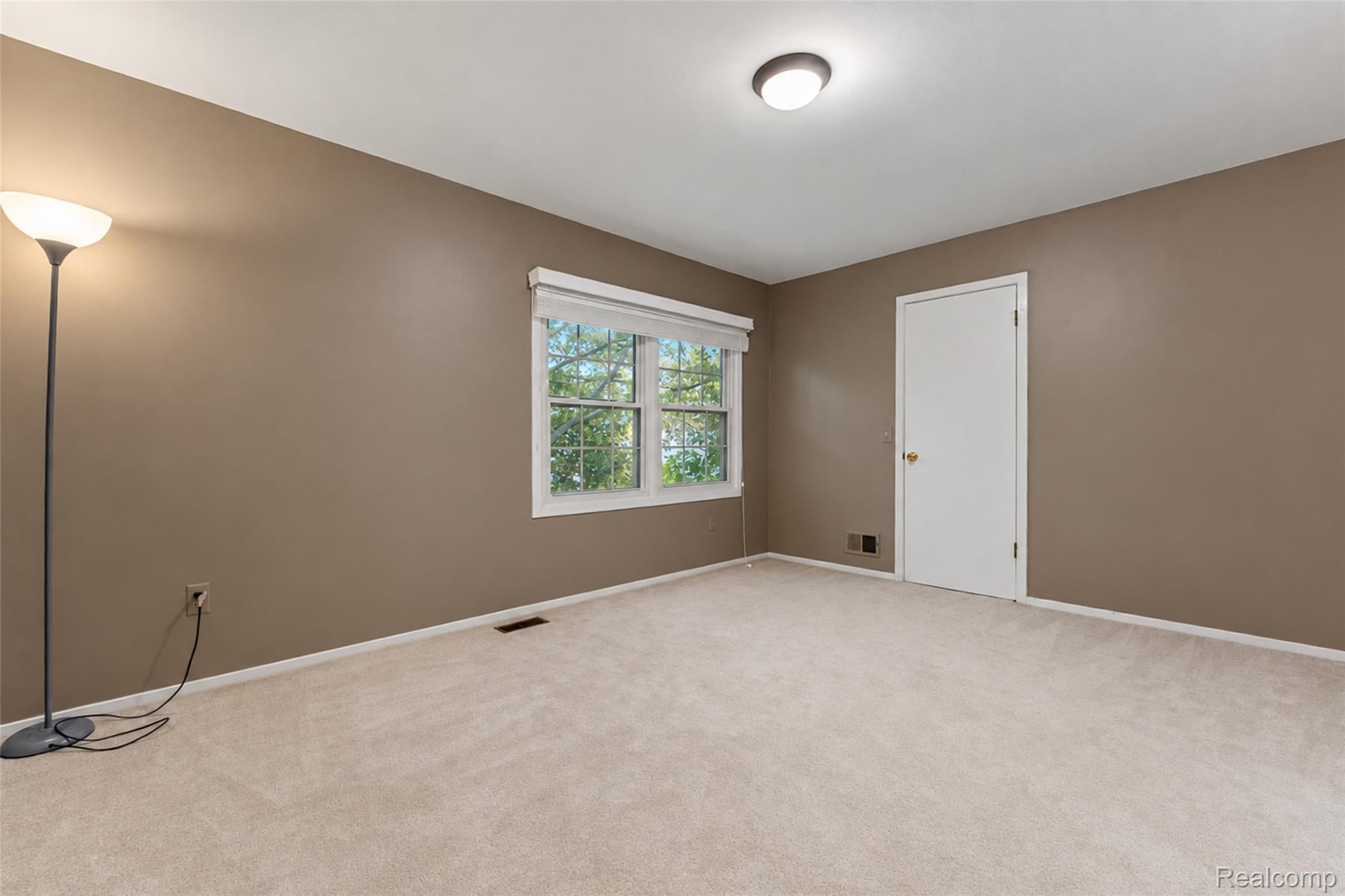 24264 Bashian Drive Property Photo 20