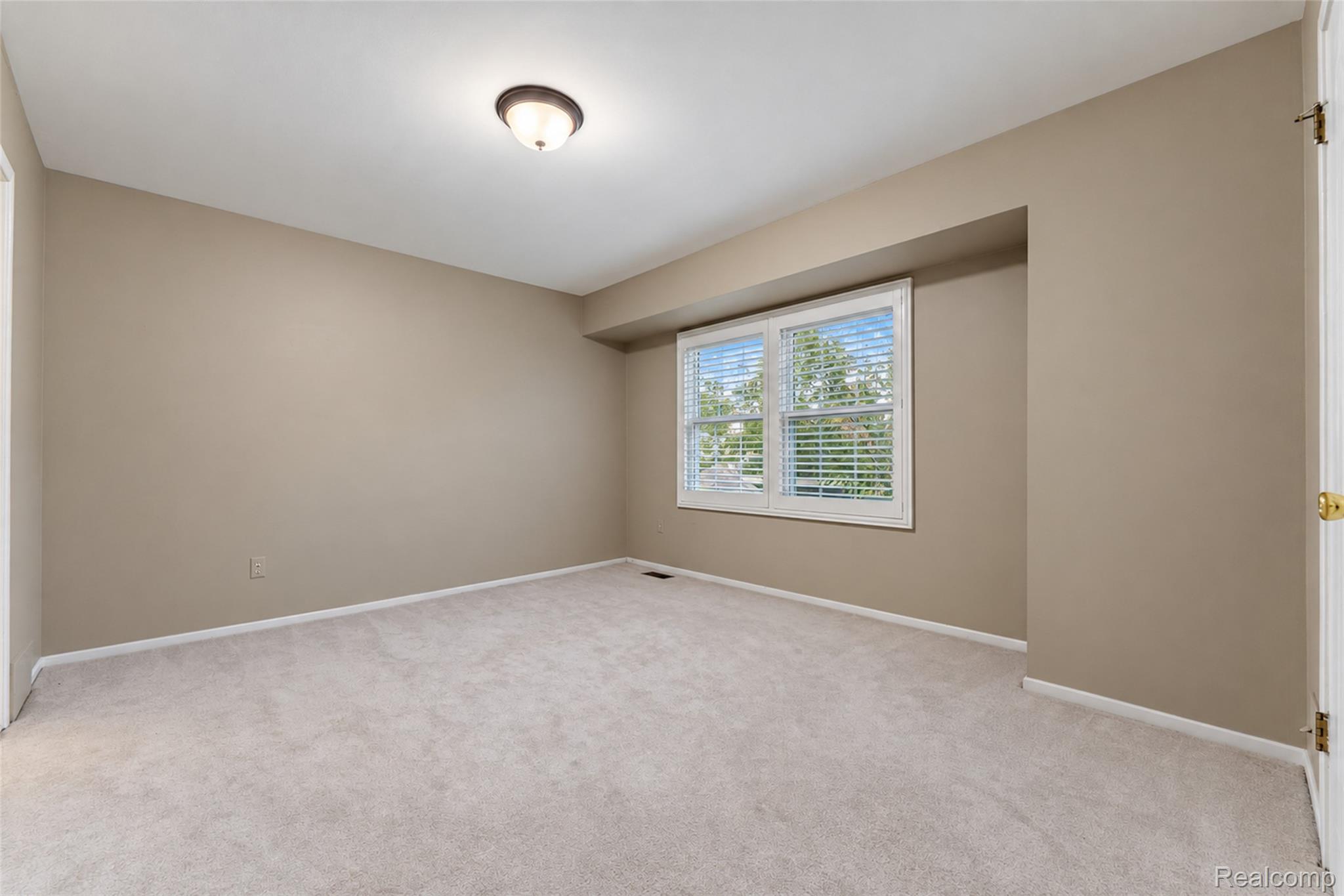 24264 Bashian Drive Property Photo 22