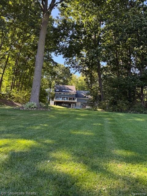 10695 Oxbow Lakeshore Drive Property Photo 9
