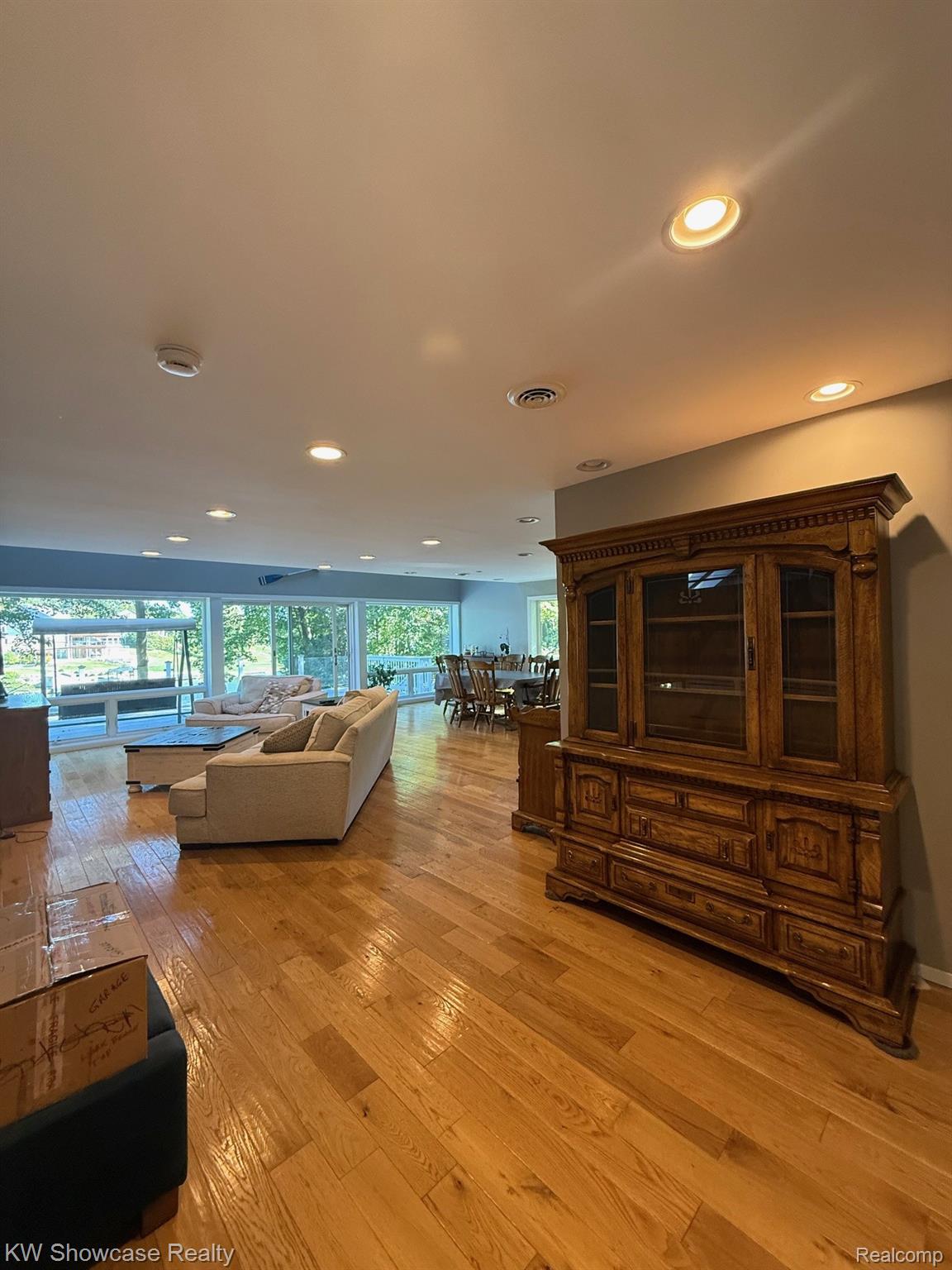 10695 Oxbow Lakeshore Drive Property Photo 31
