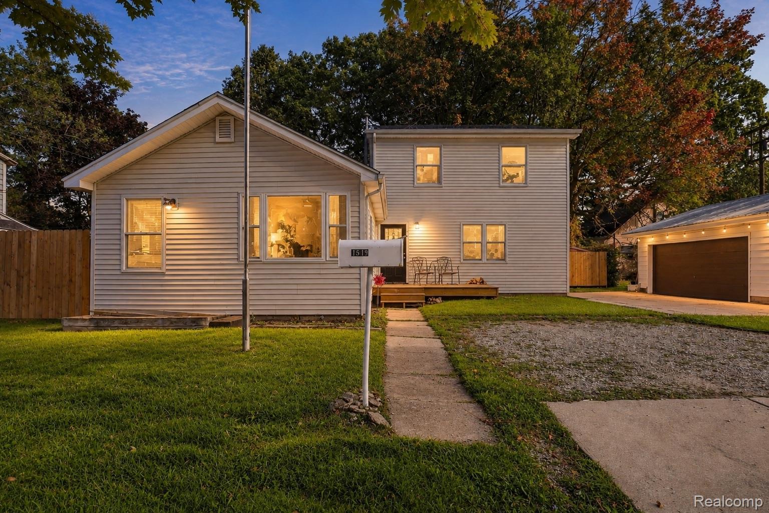 1519 Eastward Street Property Photo 1