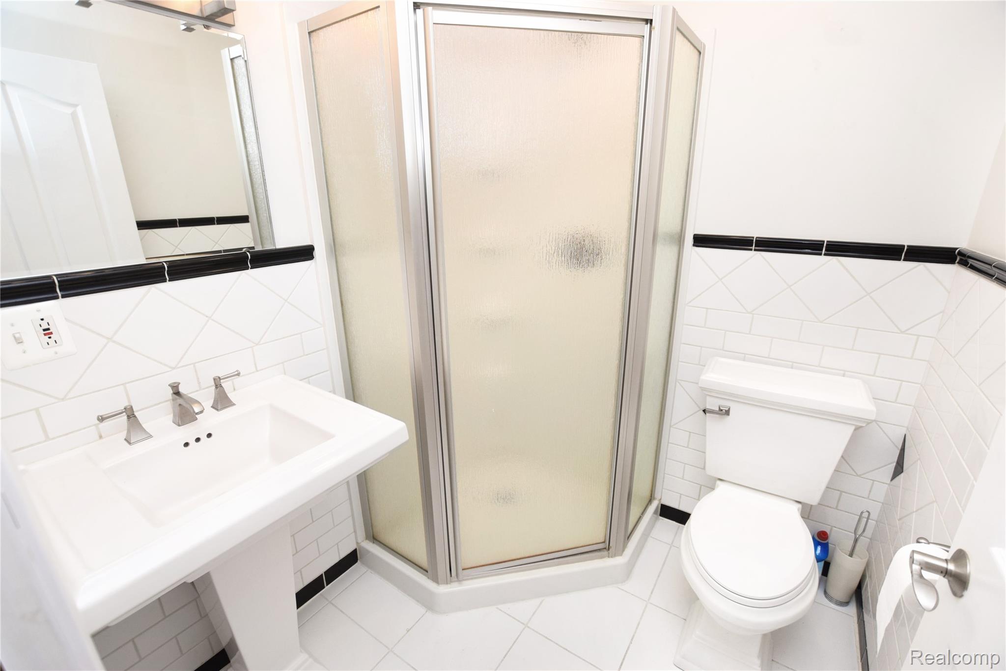 2182 Wiggins Road Property Photo 17