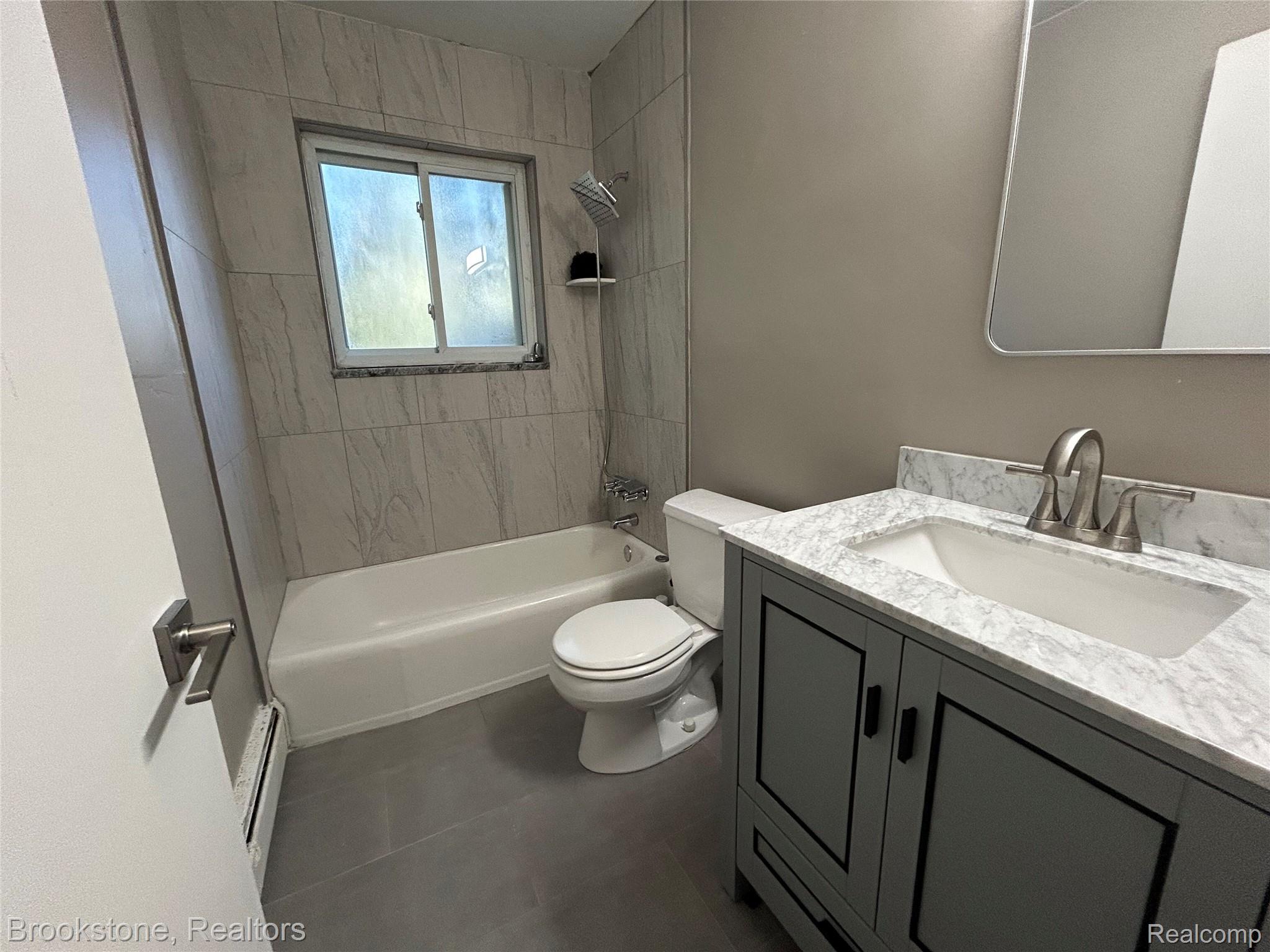 475 S Adams Road #1 Property Photo 9