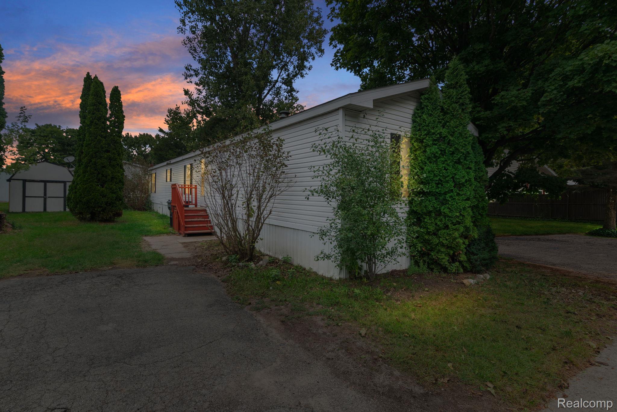 351 North Squirrel 261 Property Photo 1