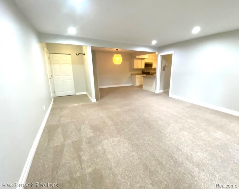 1111 N Old Woodward Avenue 5 Property Photo 6