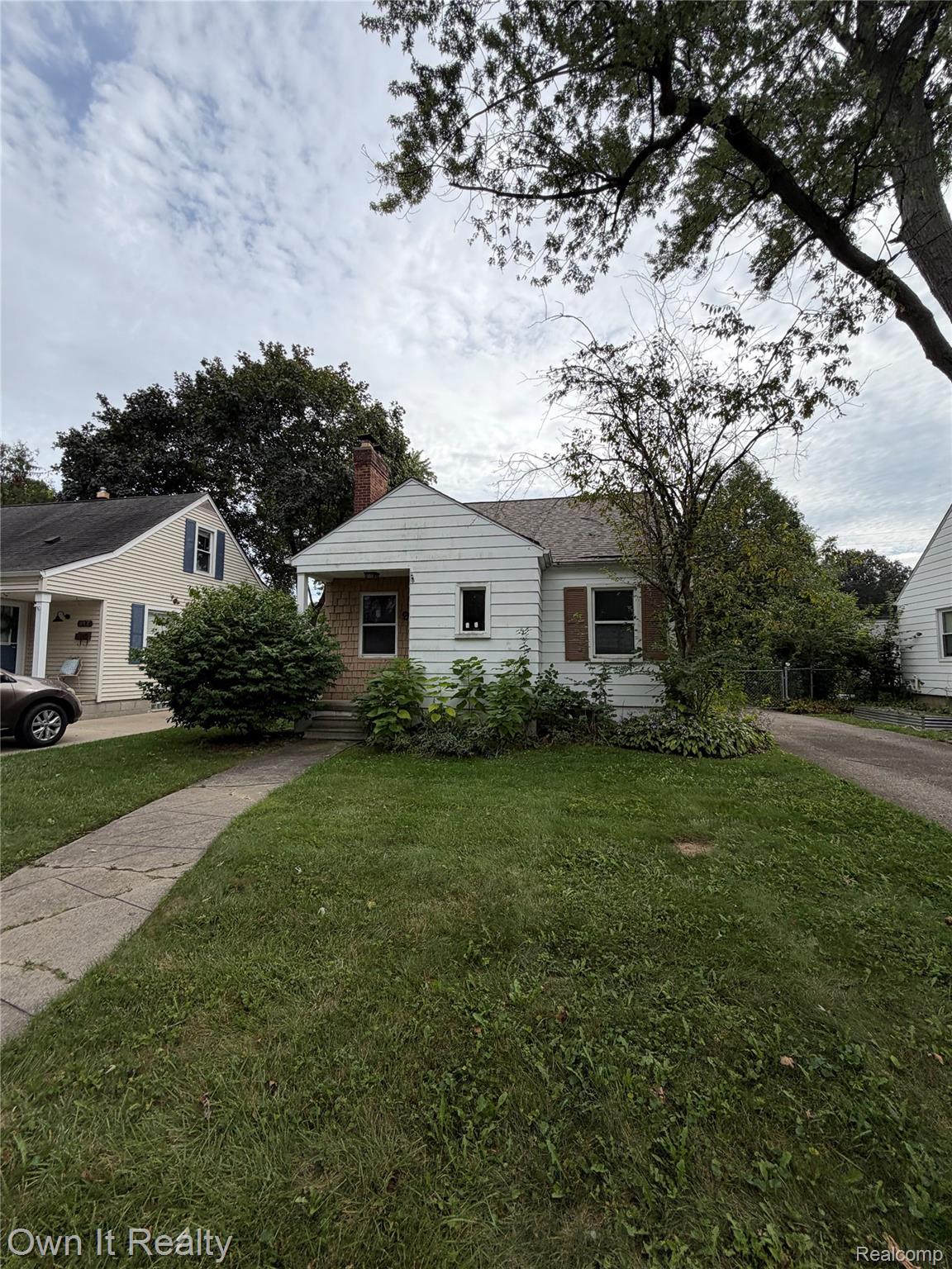 923 Orchard Grove Drive Property Photo 1