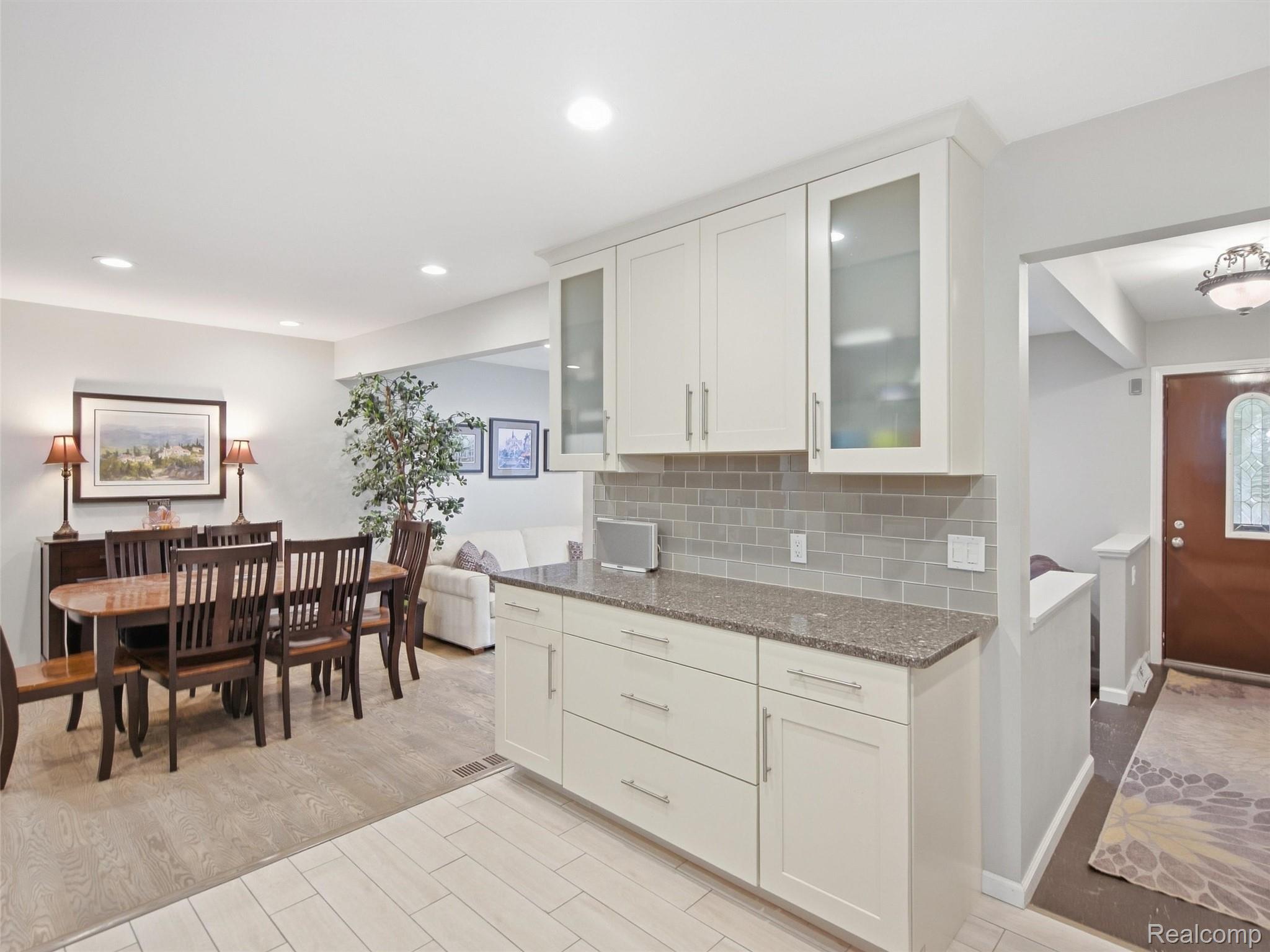 1721 Stratford Street Property Photo 30