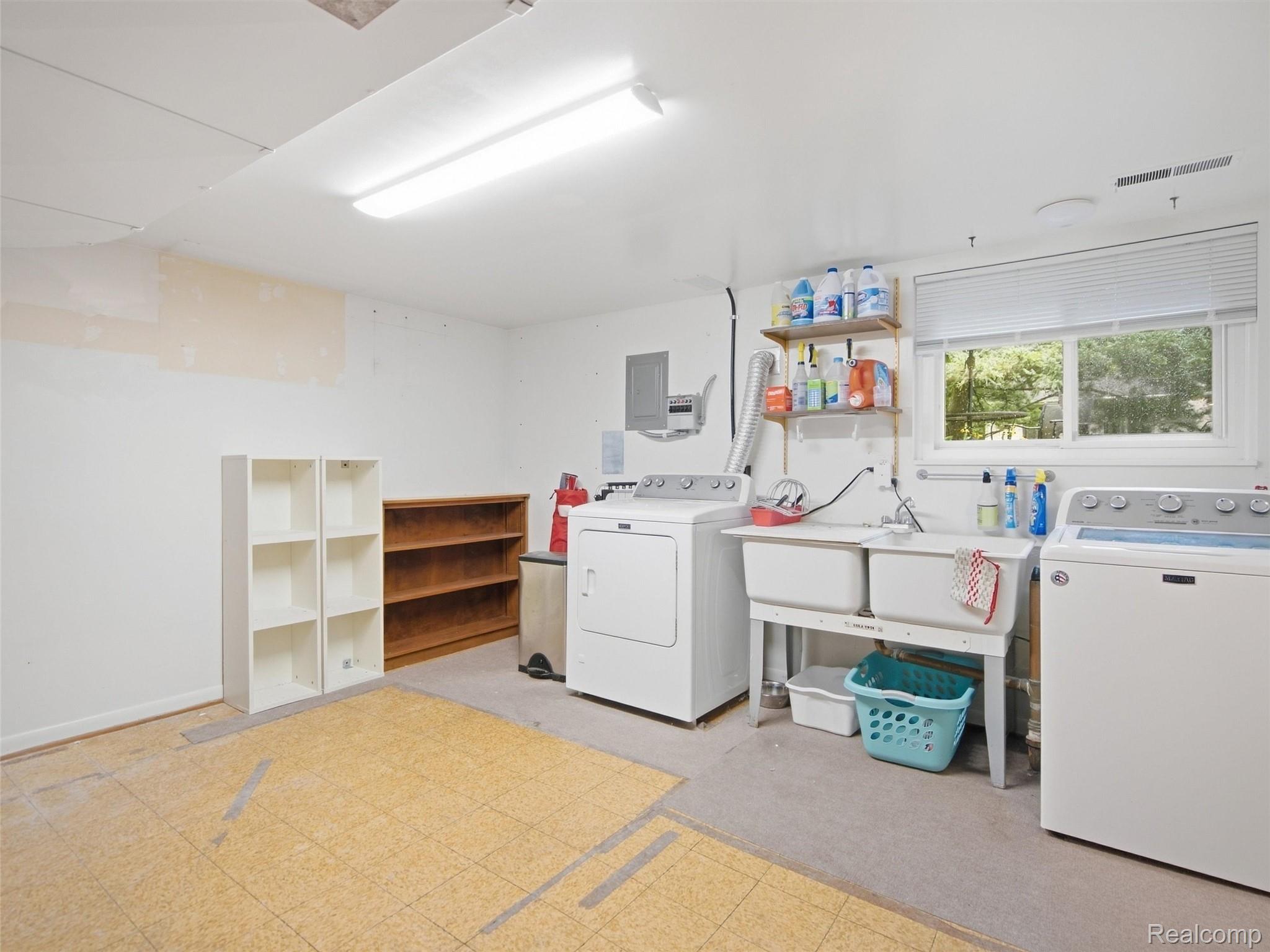 1721 Stratford Street Property Photo 42