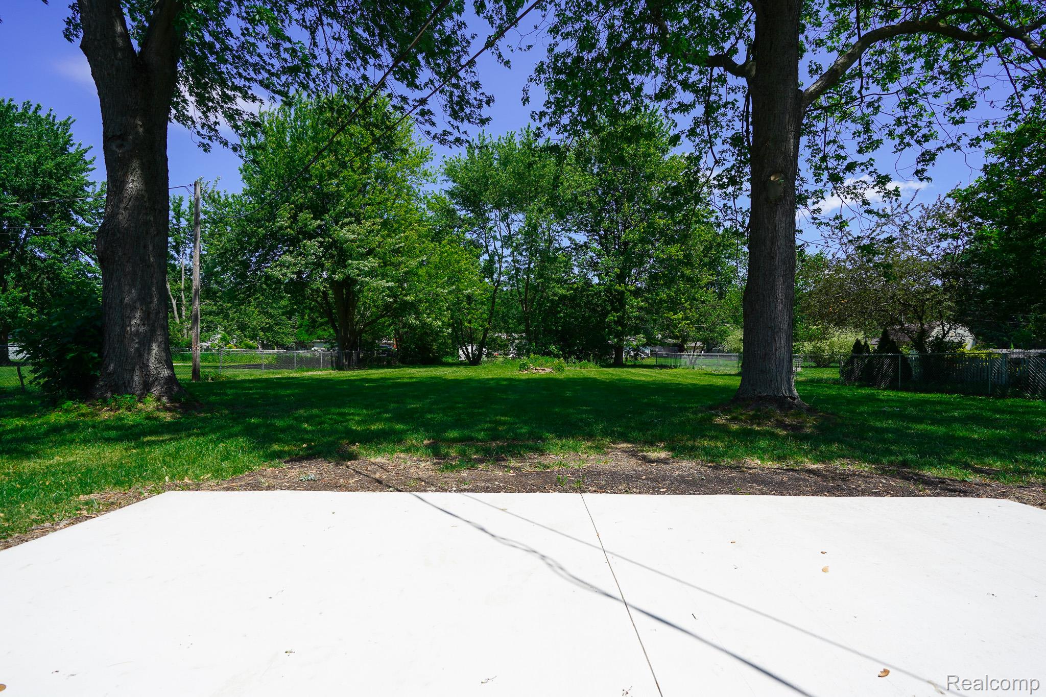 48297 Mallard Drive Property Photo 9