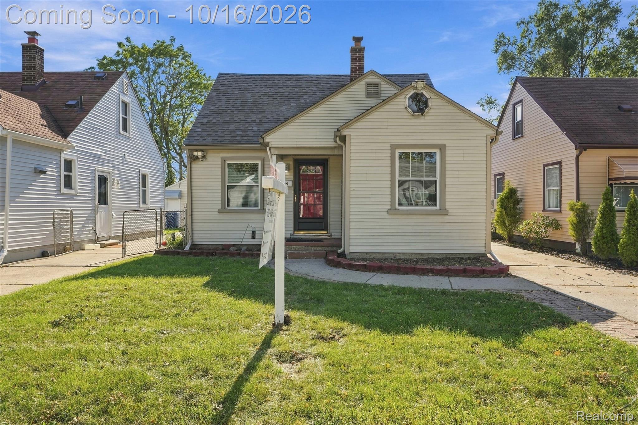 1769 Morris Avenue Property Photo 3