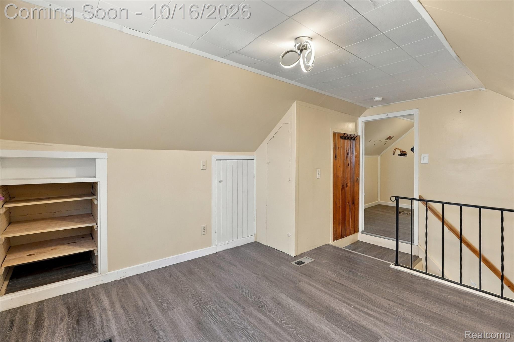 1769 Morris Avenue Property Photo 19