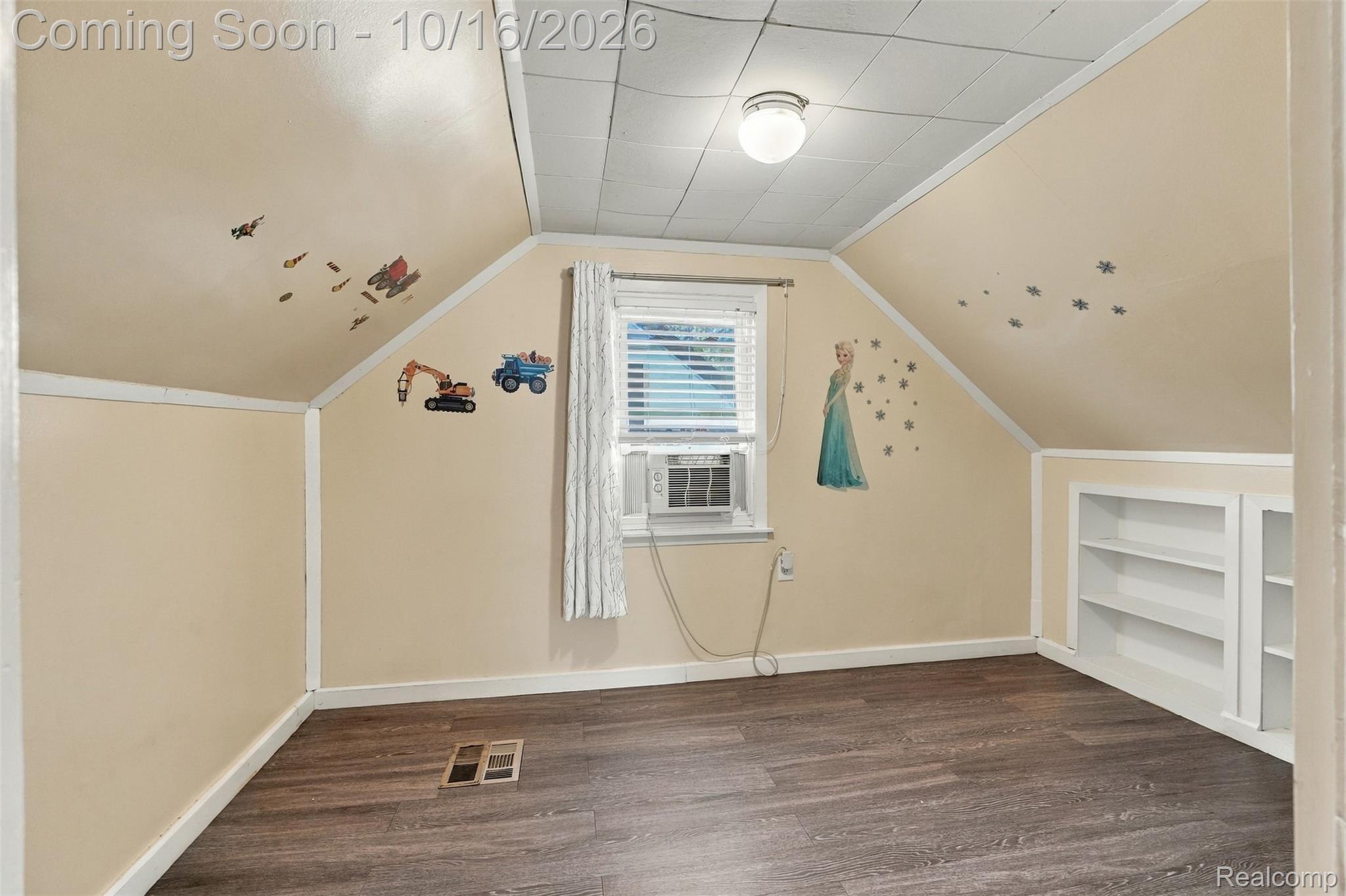 1769 Morris Avenue Property Photo 20