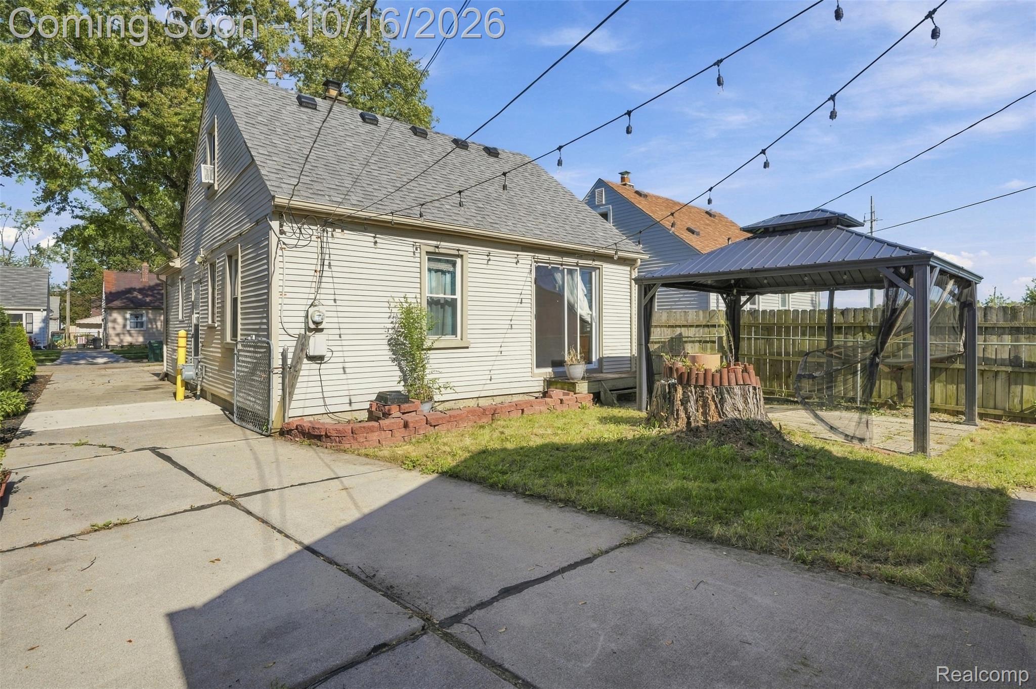 1769 Morris Avenue Property Photo 24