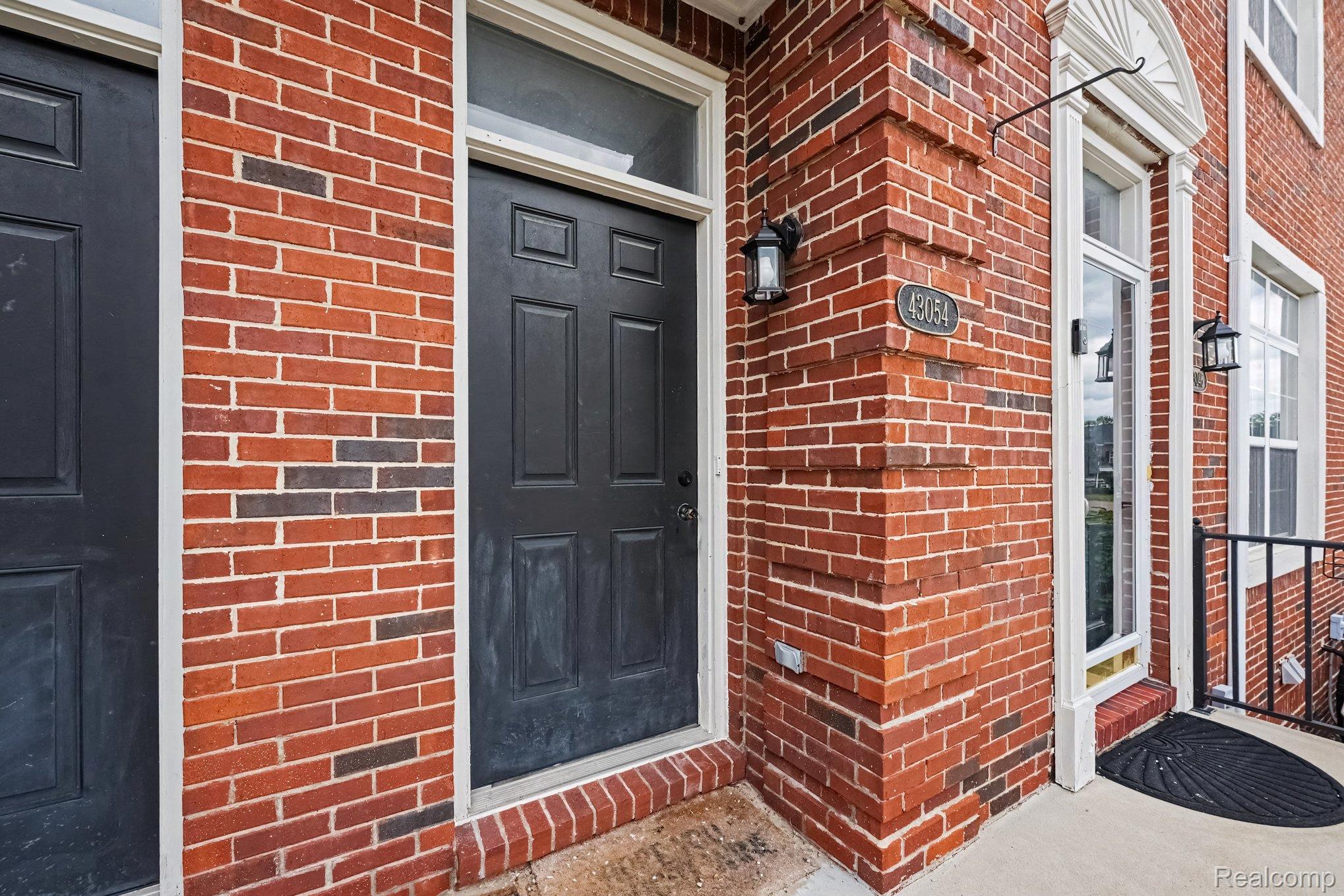 43054 Strand Drive Property Photo 4