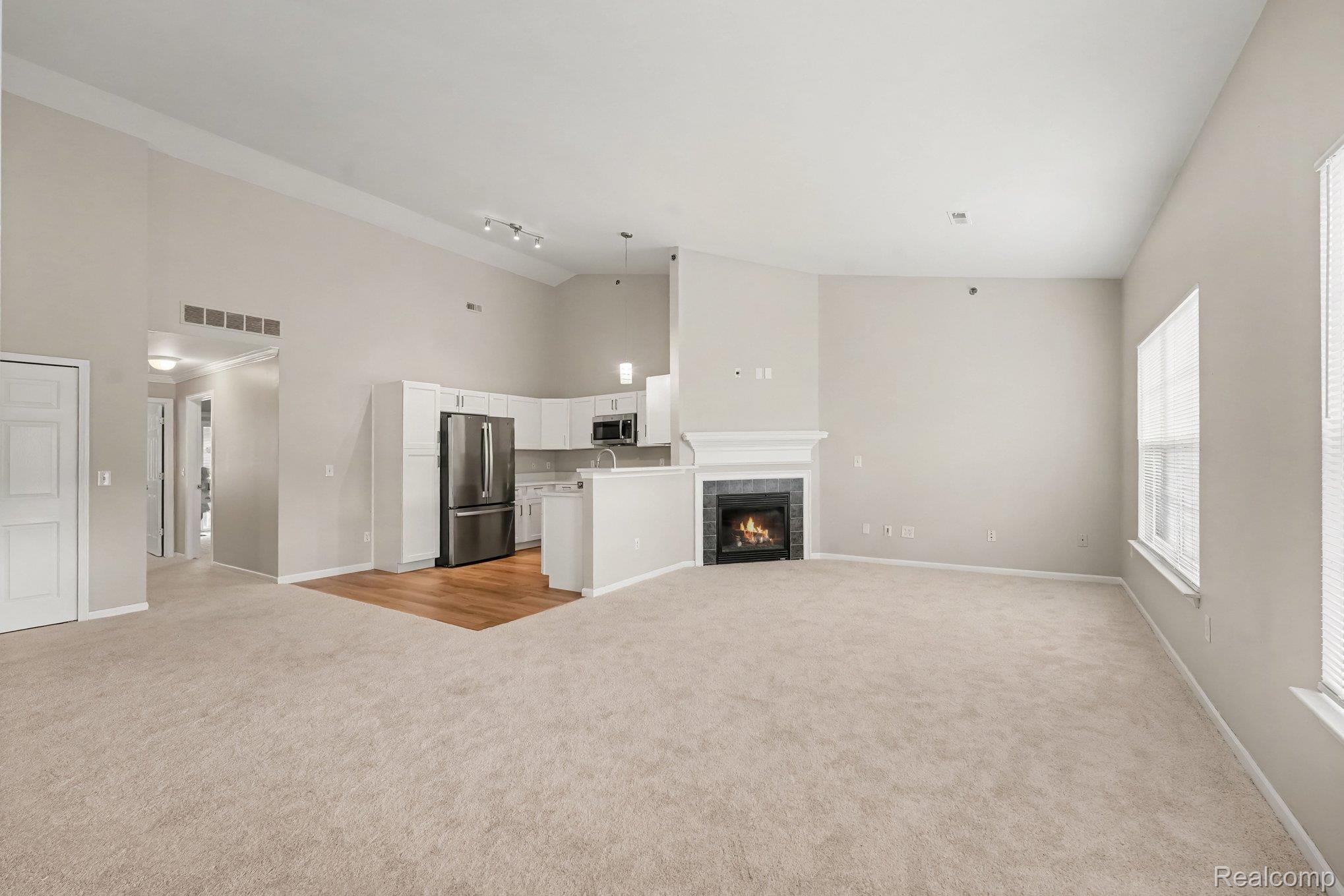 43054 Strand Drive Property Photo 7