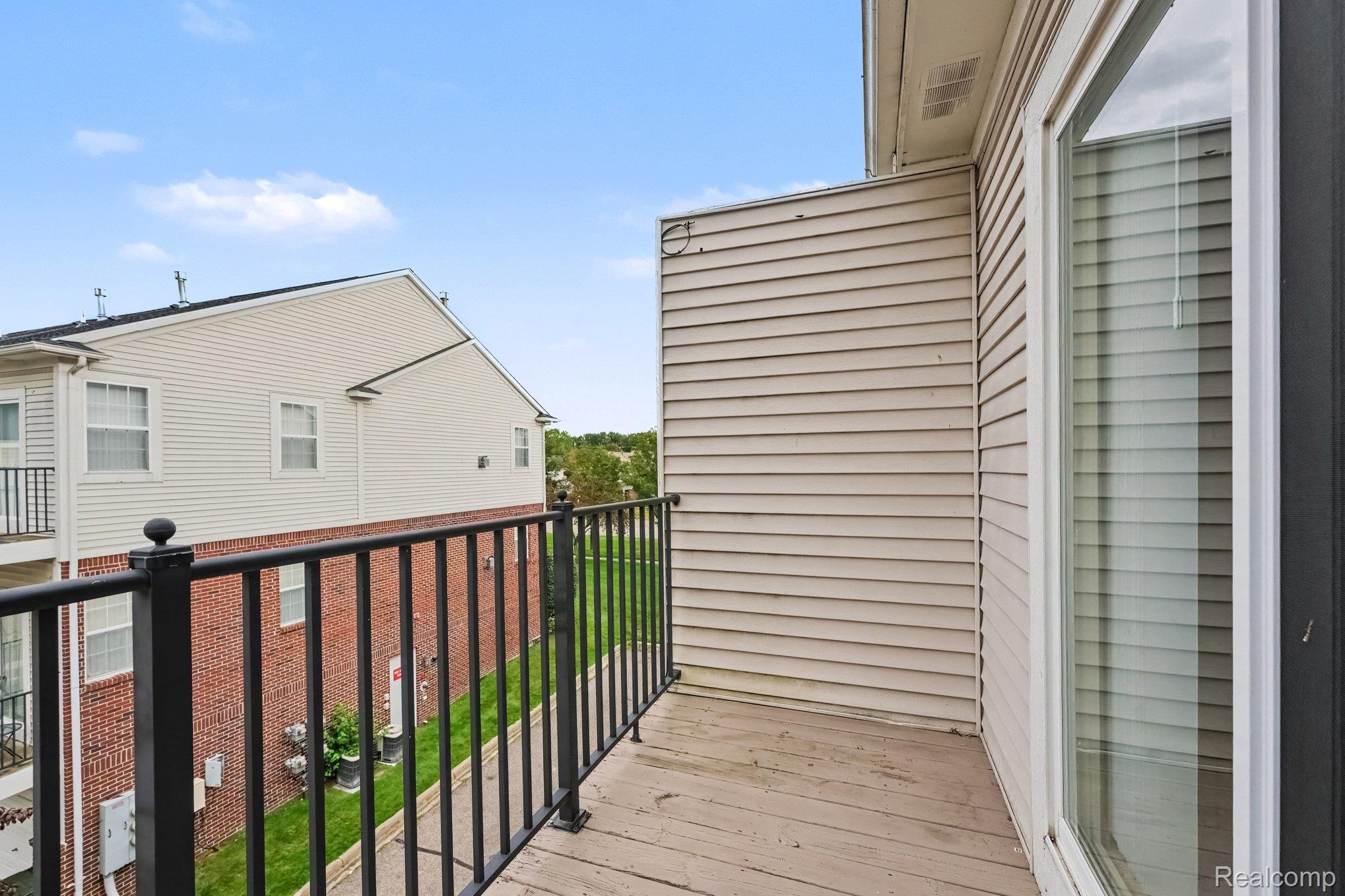 43054 Strand Drive Property Photo 21