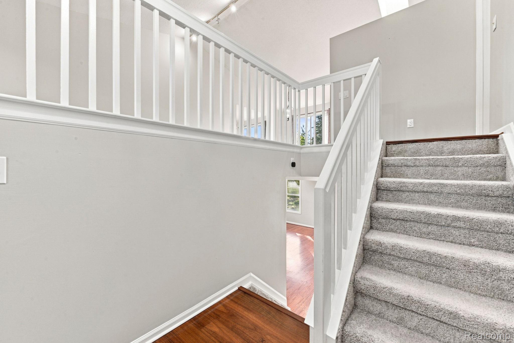 3201 Lynhurst Court Property Photo 8