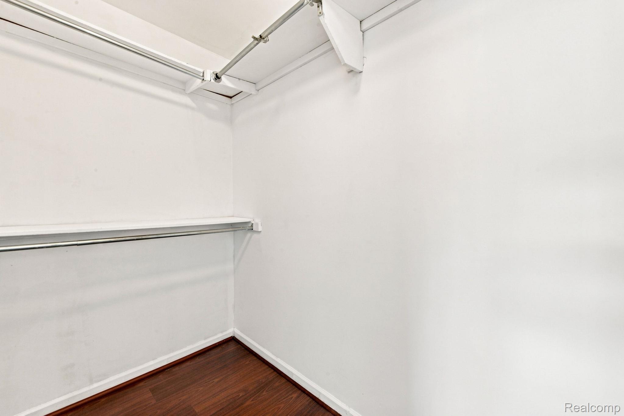 3201 Lynhurst Court Property Photo 22