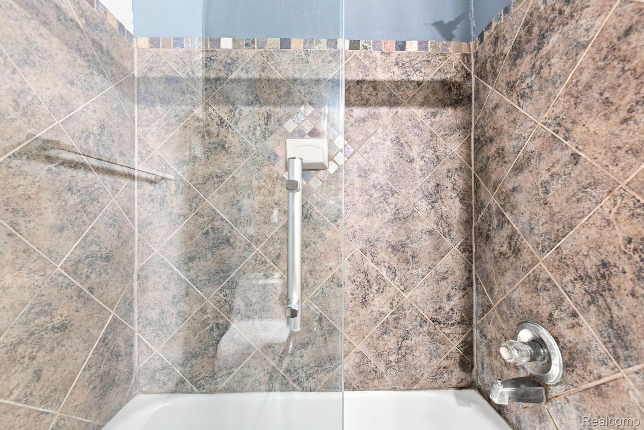 3201 Lynhurst Court Property Photo 24