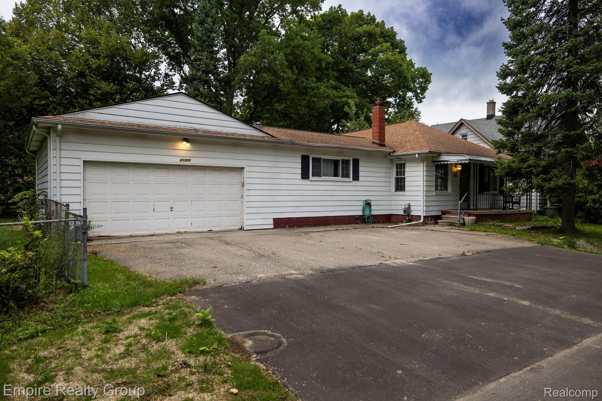 21331 Collingham Avenue Property Photo 1