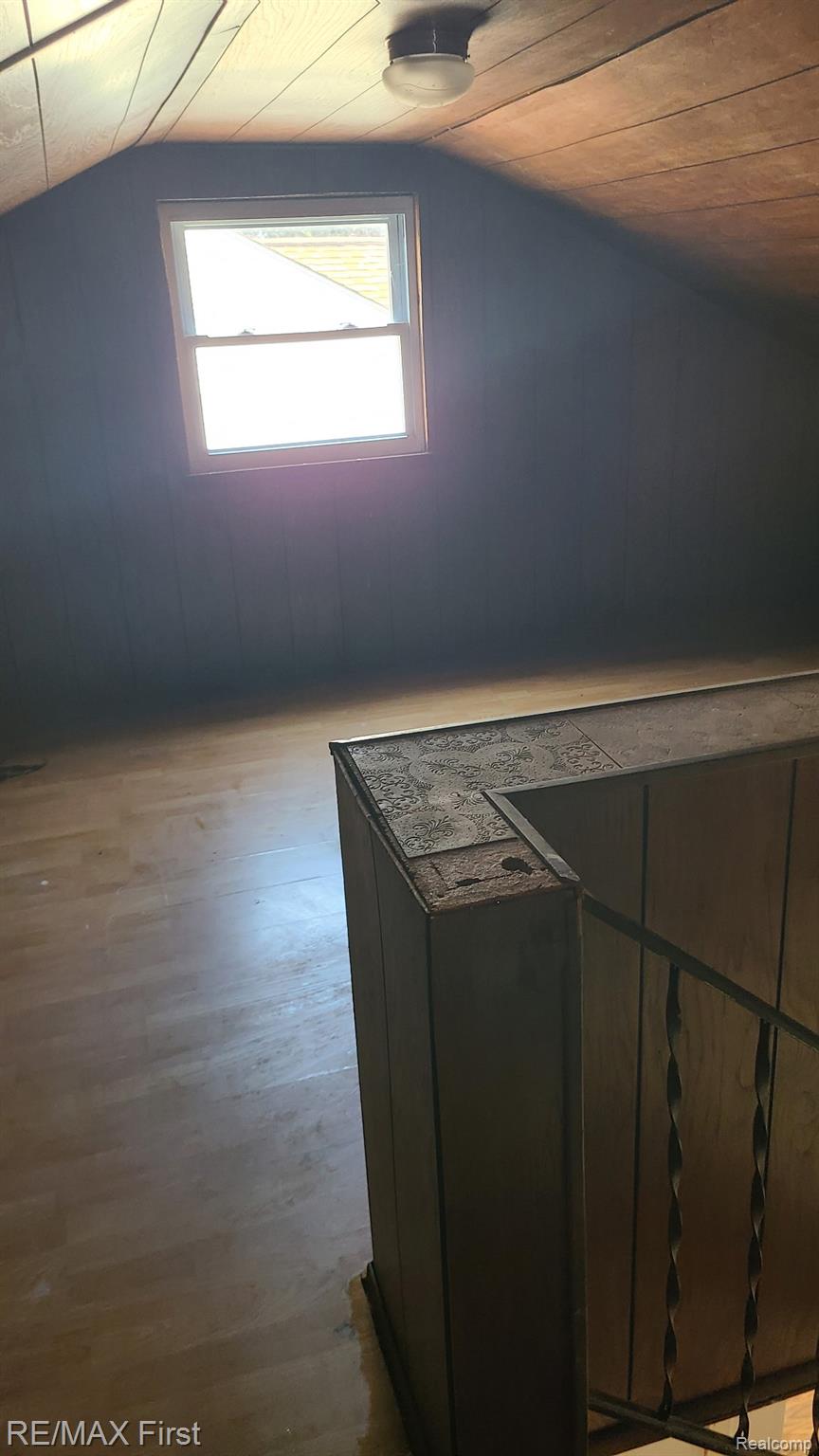 2220 Rowland Avenue Property Photo 10
