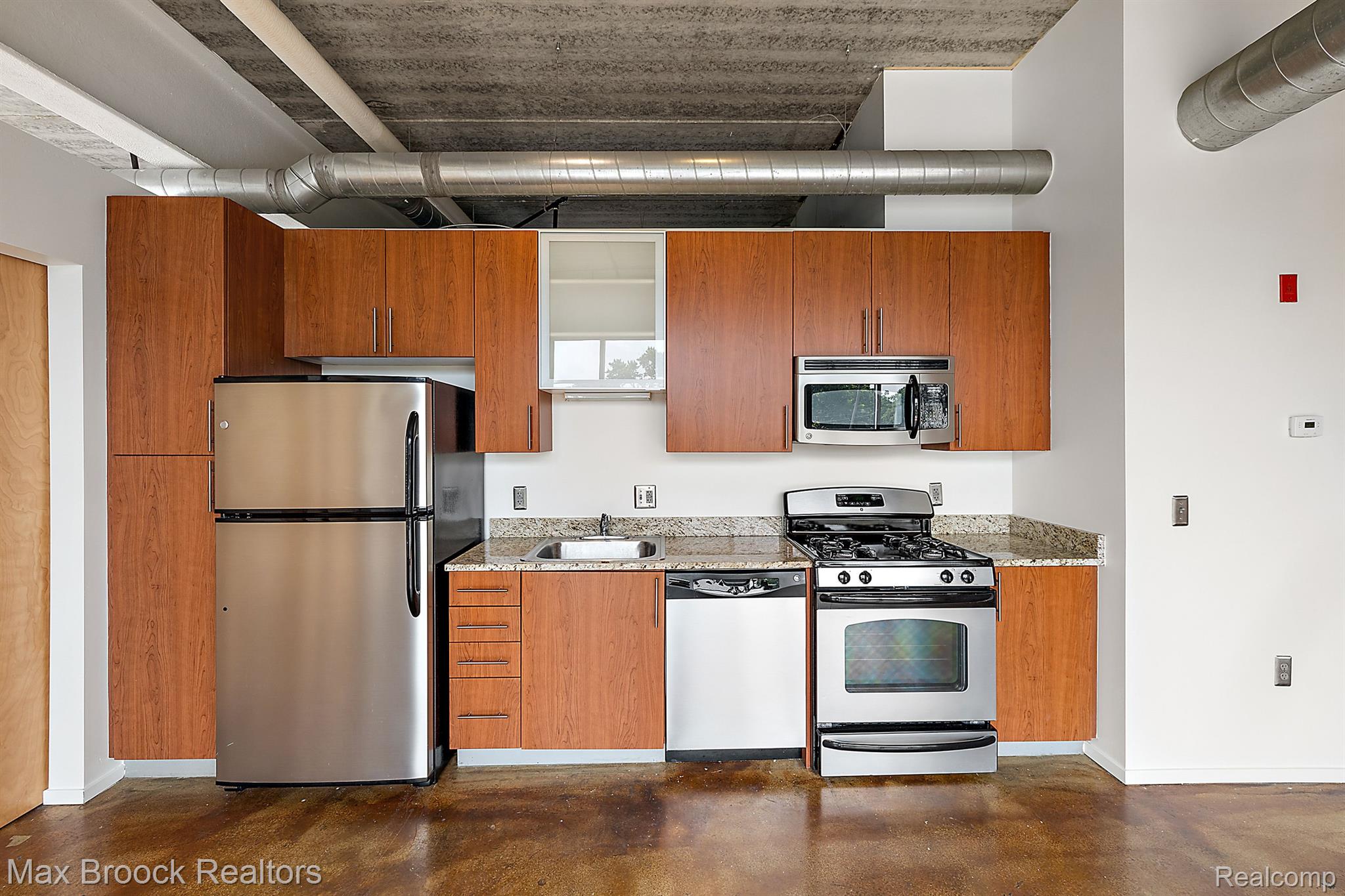 333 E Parent Avenue 27 Property Photo 6